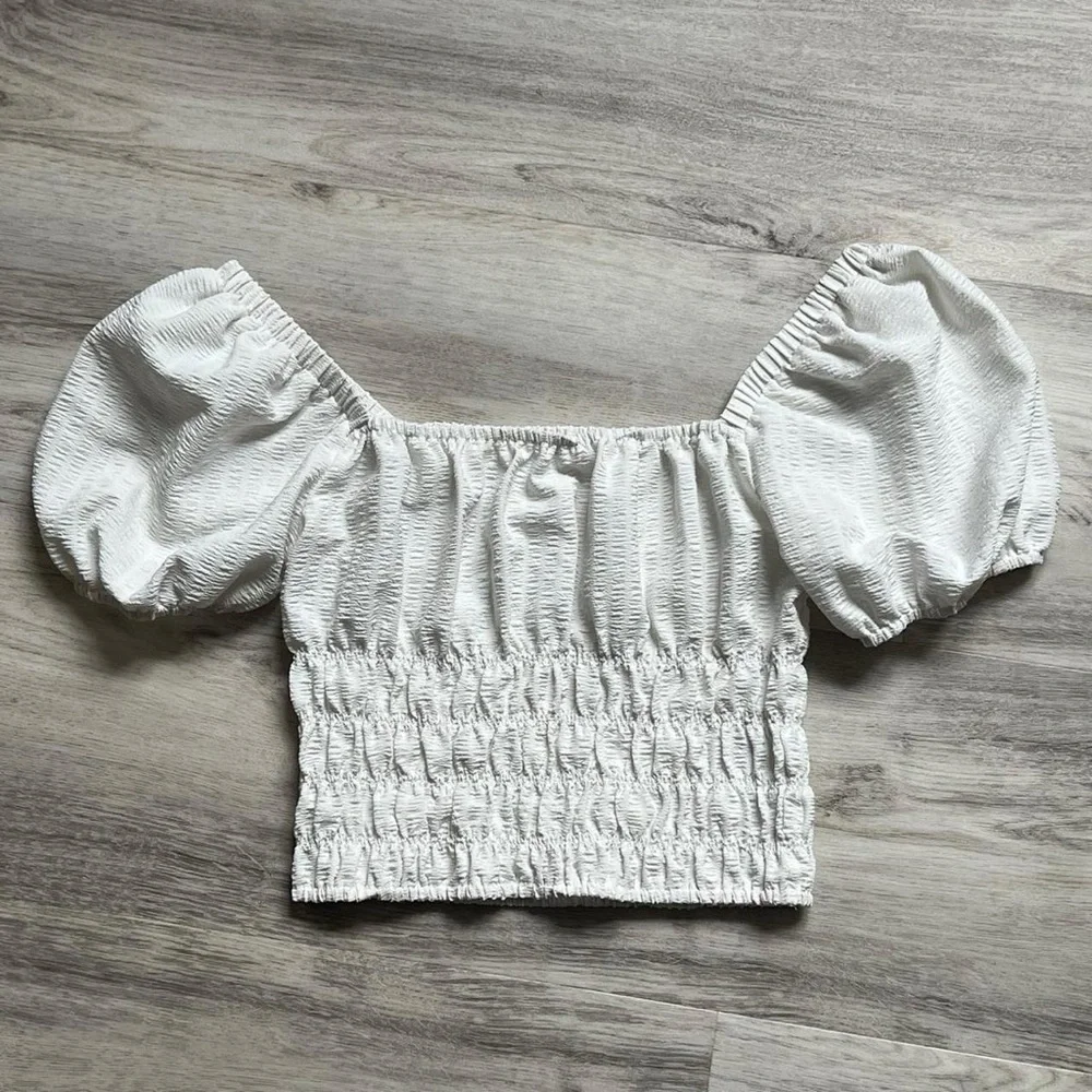 Elodie White Smocked Crop Top with Puff Sleeves - Picture 1 of 4